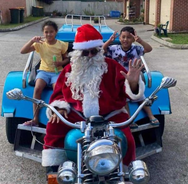 Santa photos wild ride australia santa rides trike tours motorcycle tours christmas sydney nsw