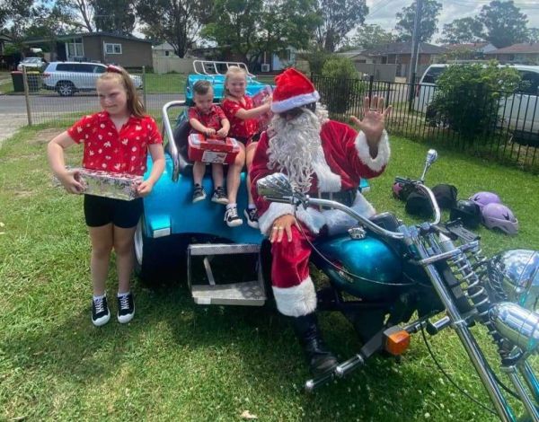Santa photos wild ride australia santa rides trike tours motorcycle tours christmas sydney nsw santa tours penrith