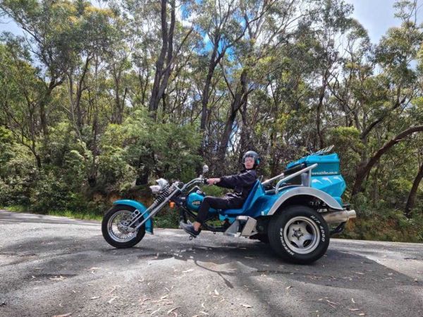 Wild ride australia blue mountains three sisters trike tour motorcycle tour brides vale govetts leap nsw